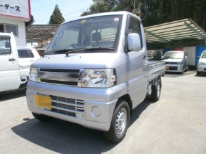 三菱ミニキャブトラック 4WD VX-SE【シルバー】